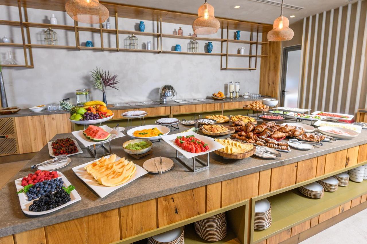 Miamar Luxury & Himare